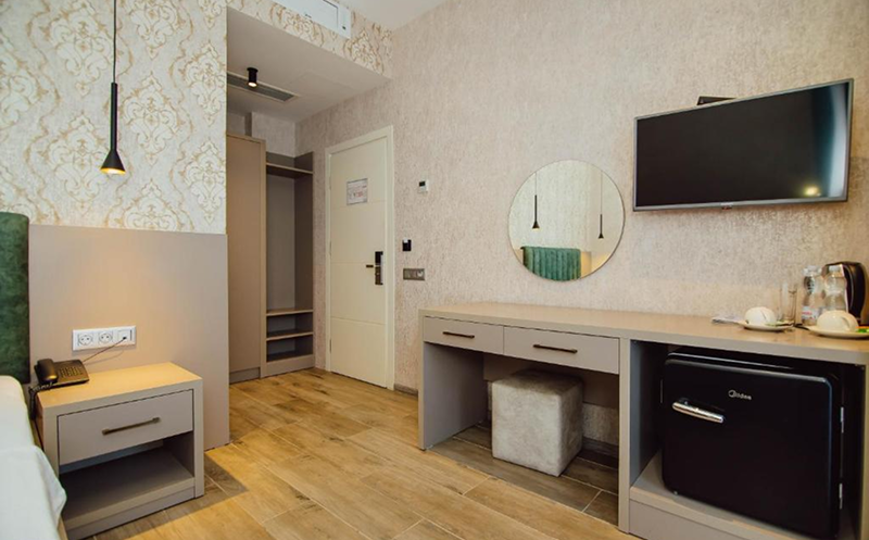 Create unforgettable memories at Hotel Neon 12