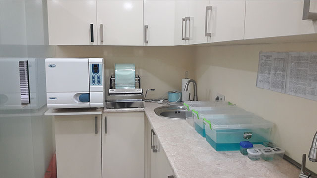 Take advantage of our discount on braces placement (both jaws) at Deka Dent. image 6