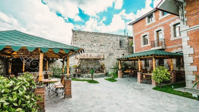 ისარგებლეთ ფასდაკლებით სასტუმროს ნომერში განთავსებაზე სასტუმრო ტიფლისი ახალციხეში | Hotel Tiflis In Akhaltsikhe -ში. image 0