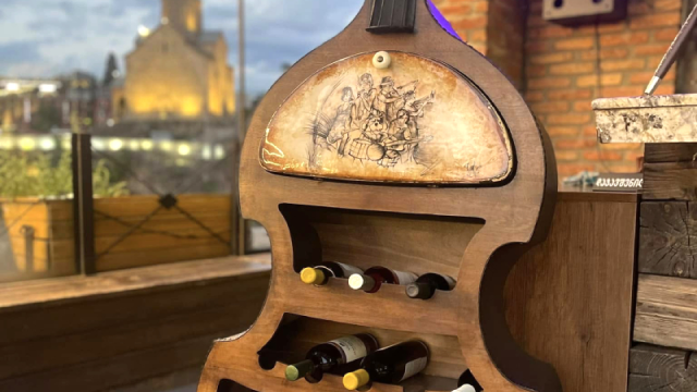 გააზიარე გემოები: სალათი, ხაჭაპური, მწვადი და საფერავის ღვინო ორისთვის რეზიდენკოში image 11