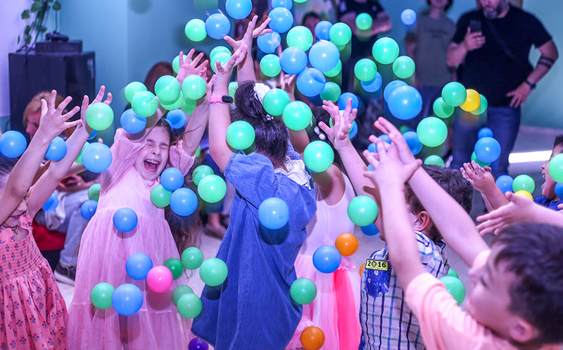 Create unforgettable memories at Jumanji Children's Entertainment Center. 7