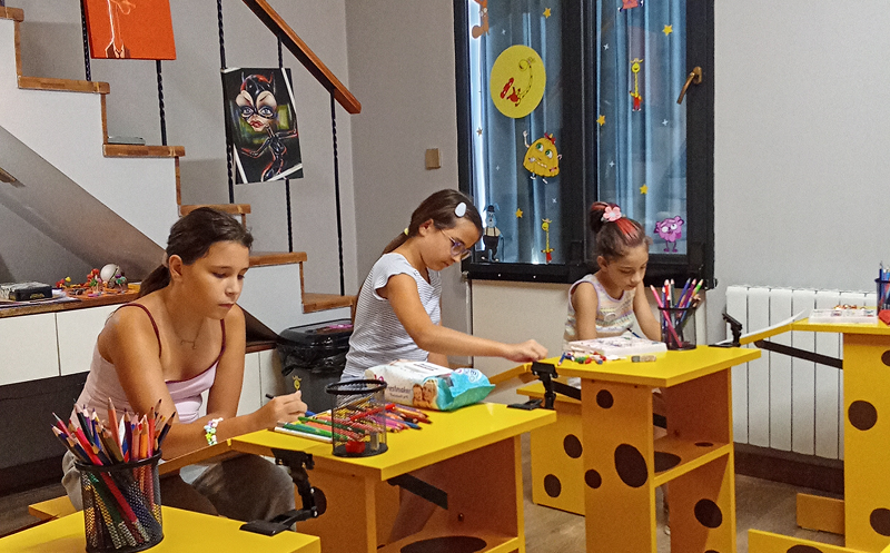 ხატვის, ფერწერის, კომპოზიციის, აპლიკაციის, პლასტელინით ძერწვისა და თიხის გაკვეთილები ბავშვებისთვის image 10