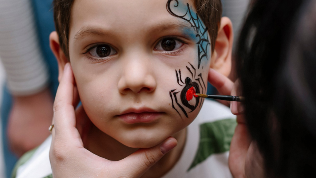 Create a Swooper-fun mood on your birthday at the Make a Wish celebration center. 9