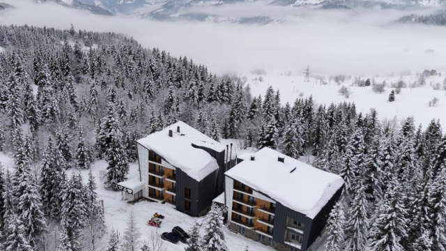 ისარგებლე ფასდაკლებით 3-4 ადგილიან ნომერში განთავსებაზე, საუზმით სასტუმრო Goderdzi Twins Hotel -ში. 0