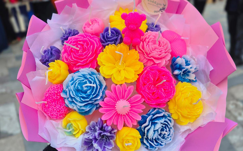 Create your own work of art in the Academy of the Future. 24