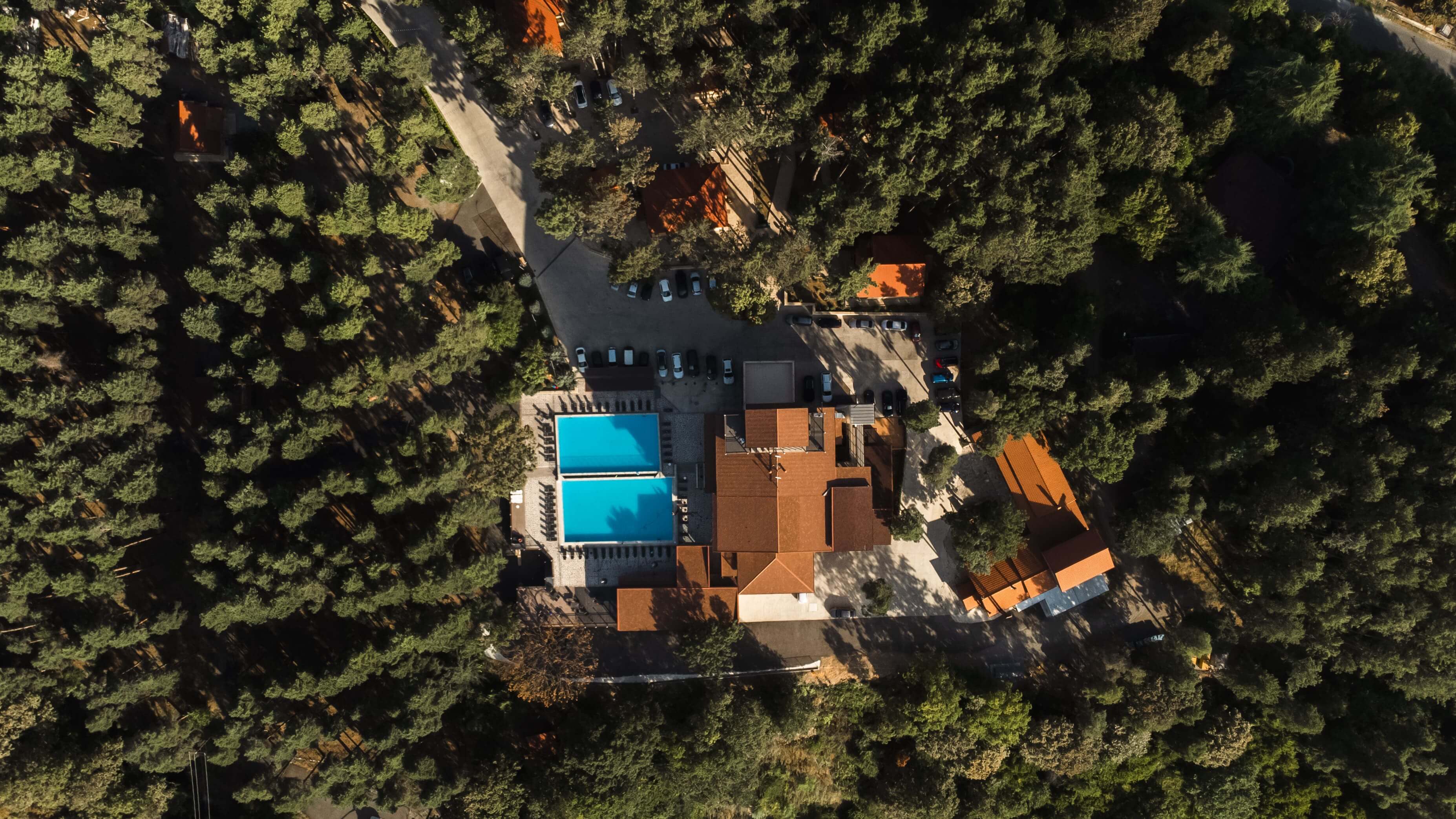 Enjoy a discount on a King Deluxe room for two guests on Fridays and Saturdays at Zuzumbo Resort & Spa. image 9