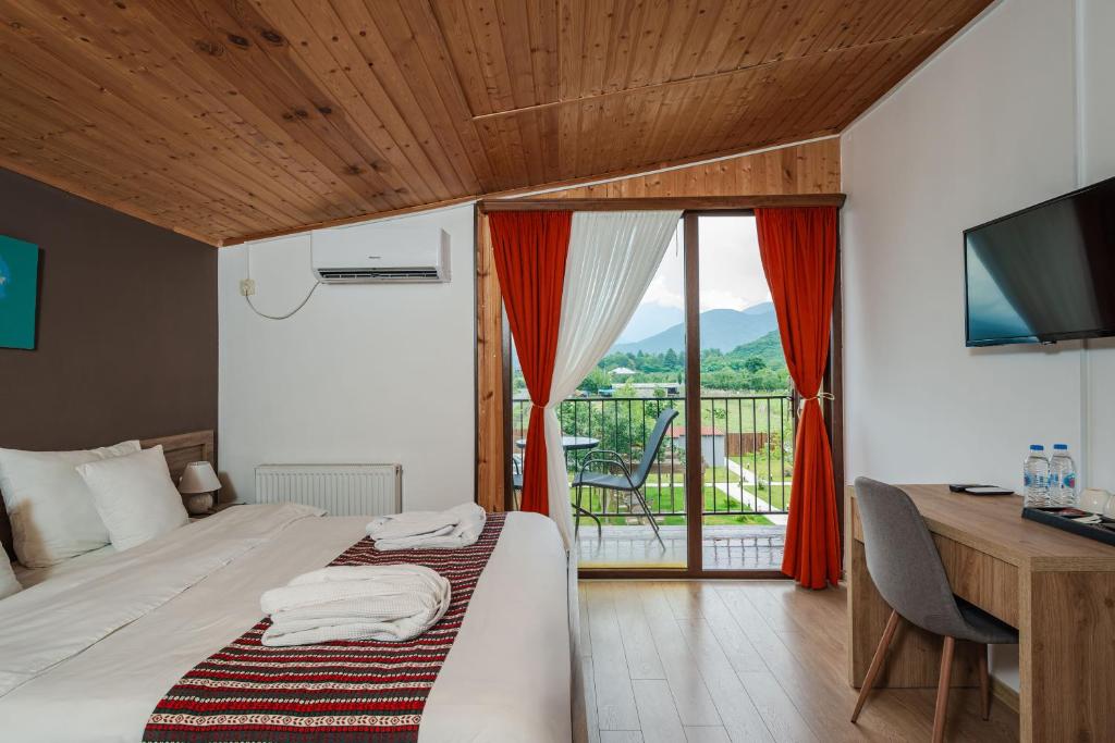 გაატარე დაუვიწყარი დრო სასტუმრო ვინეარდში. image 1