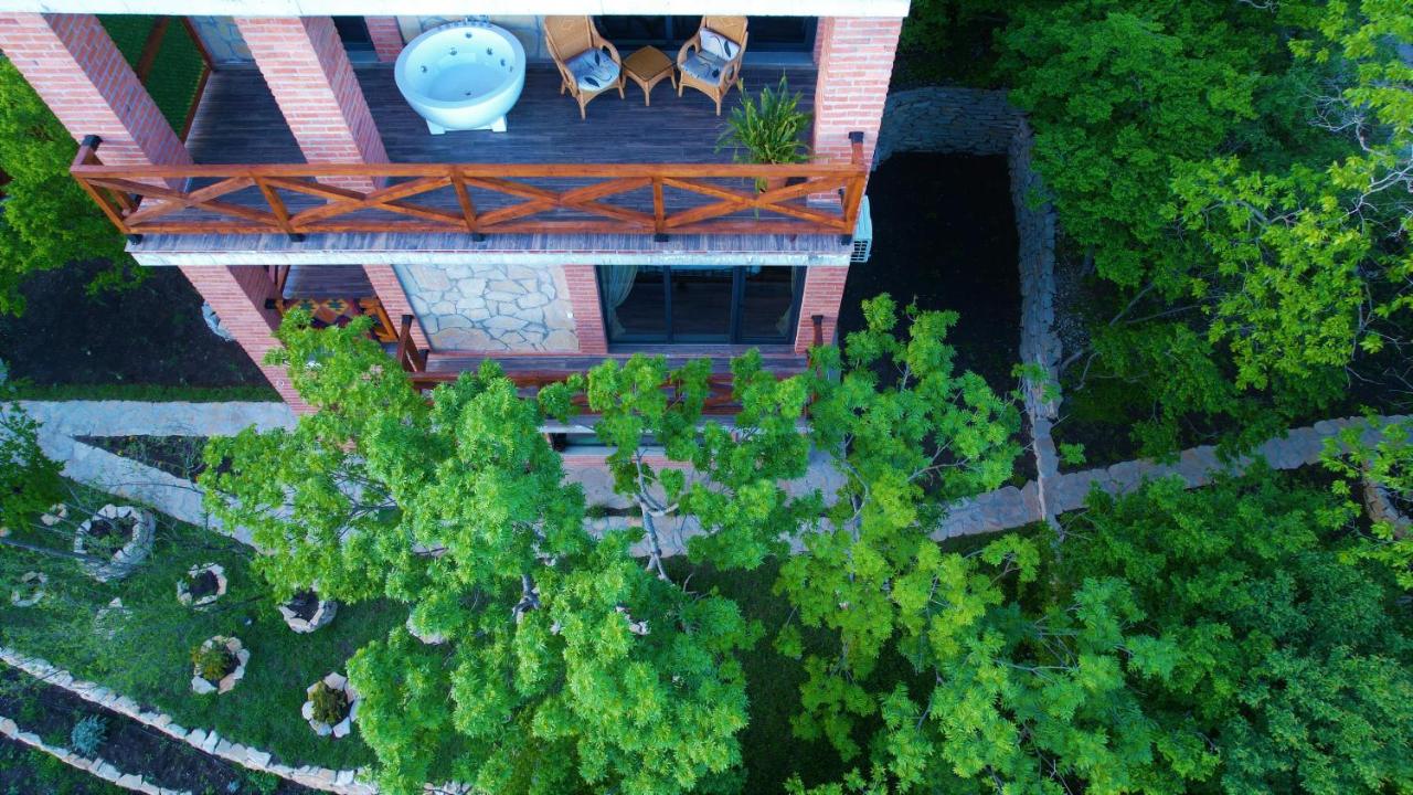 Enjoy a discount on accommodation for 6 people in a cottage on weekdays at Villa Vejini.  image 19