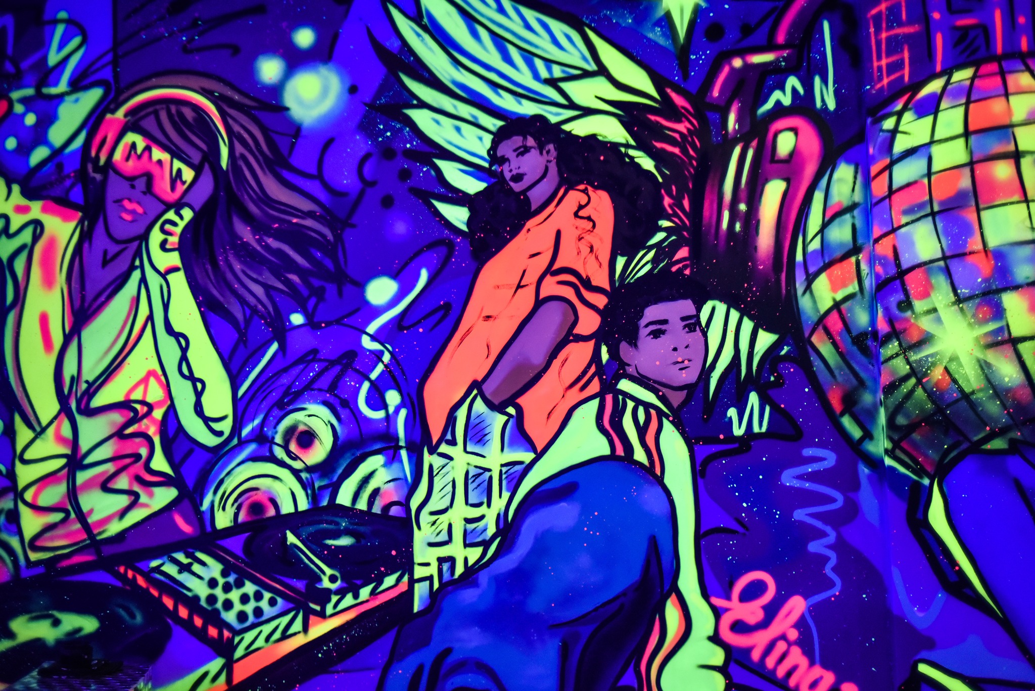 მოუწყე მოზარდებს სივრცე მხიარულებისა და გართობისთვის