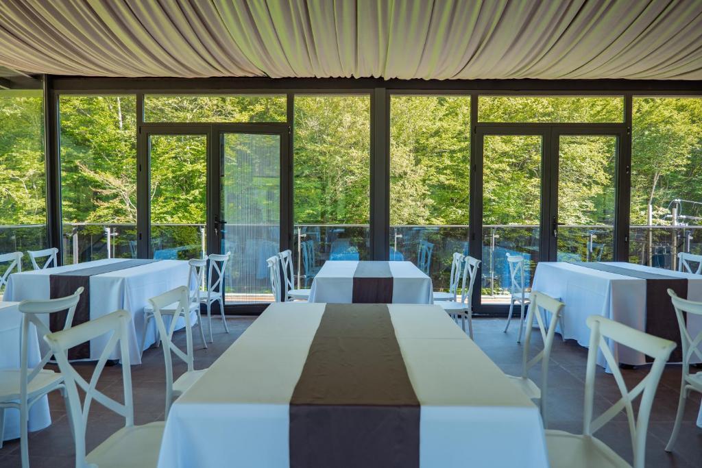 შექმენი დაუვიწყარი მოგონებები სასტუმრო საბადური ჰილსში. image 22