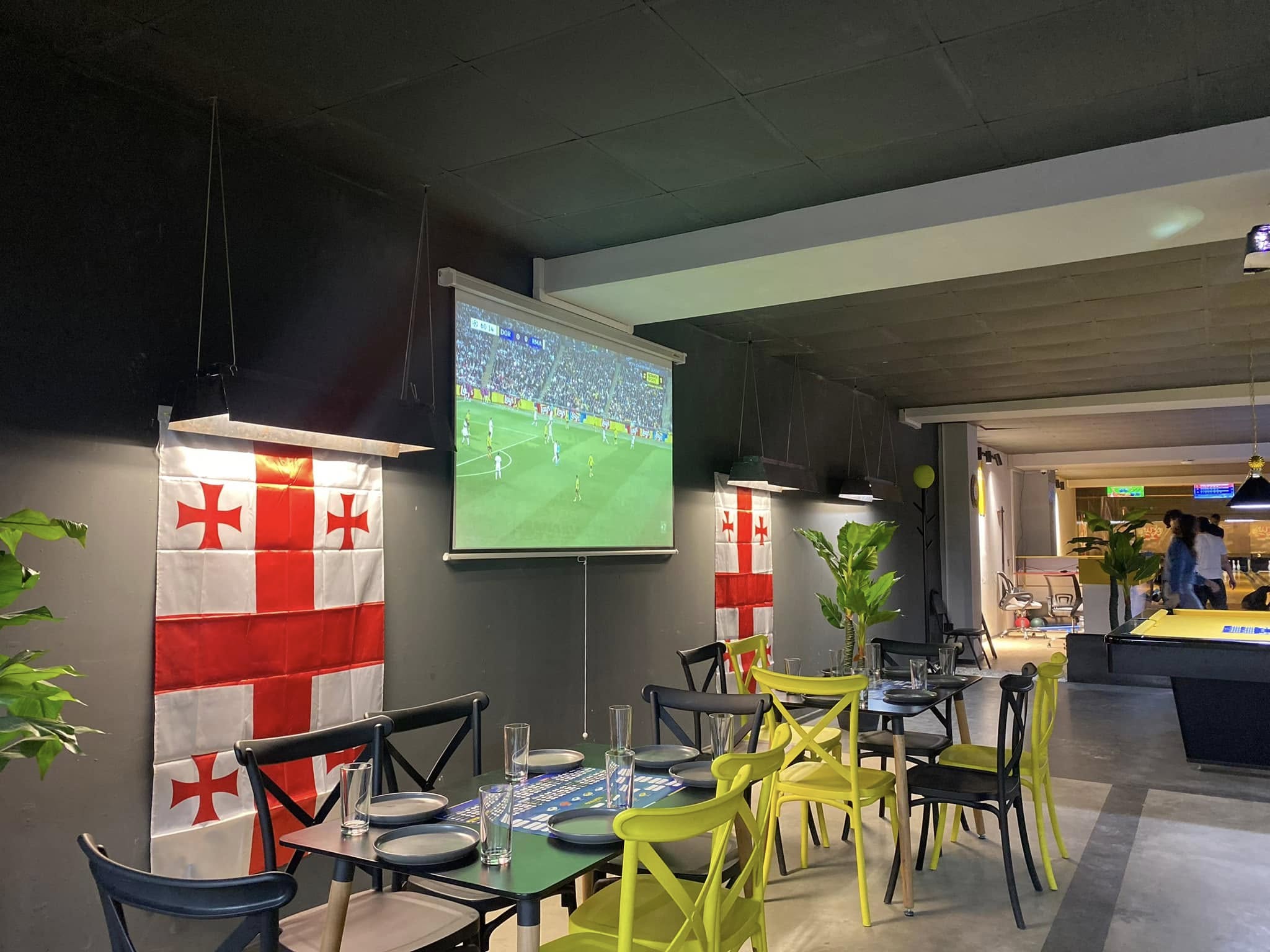 გააზიარე ყველაზე ხმაურიანი მომენტები მეგობრების გარემოცვაში image 2