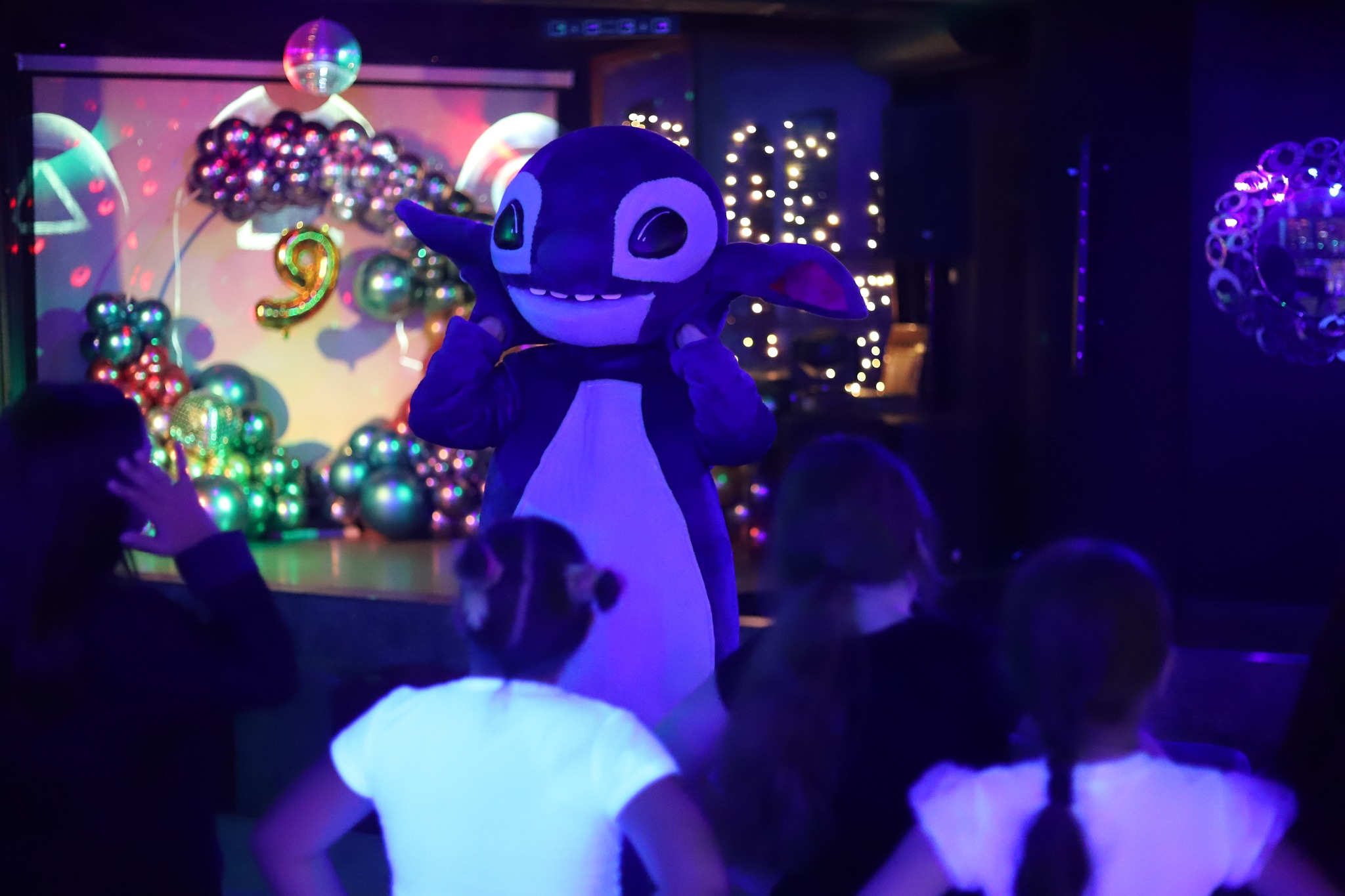 მიიღე განსაკუთრებული პირობები დაბადების დღის პროგრამაზე ან საახალწლო კარნავალზე  კლუბ დეჟავუში image 3