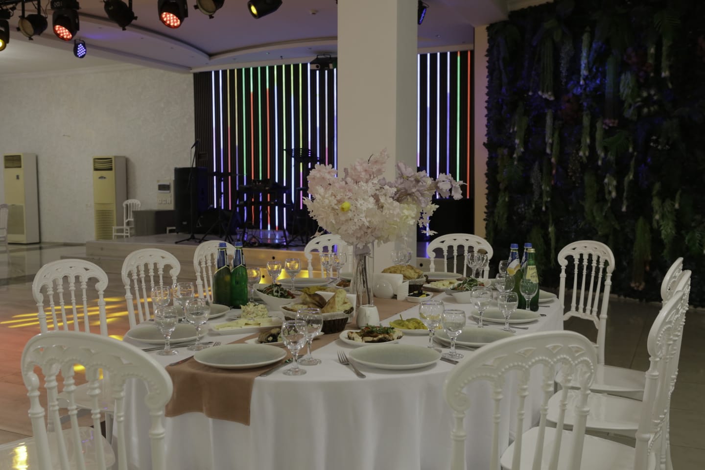 Enjoy discount offer on a 16-person menu with live music from Restaurant Iberia. image 1