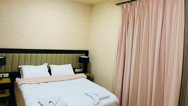 Enjoy a discount on a hotel room for two guests, including breakfast, at Green Hotel ANG. image 11