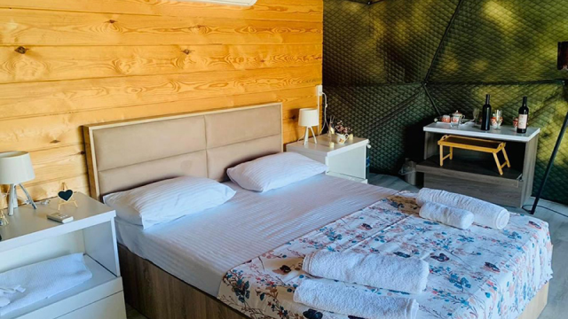 ისარგებლე ფასდაკლებით საოჯახო ნომერში 4 სტუმრის განთავსებაზე ბერხევა გლემპინგი | Berkheva Glamping -ში. image 2