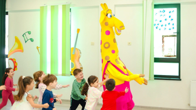 Take advantage of a discount on booking two animated heroes + an entertainment show from Happy Day. image 6