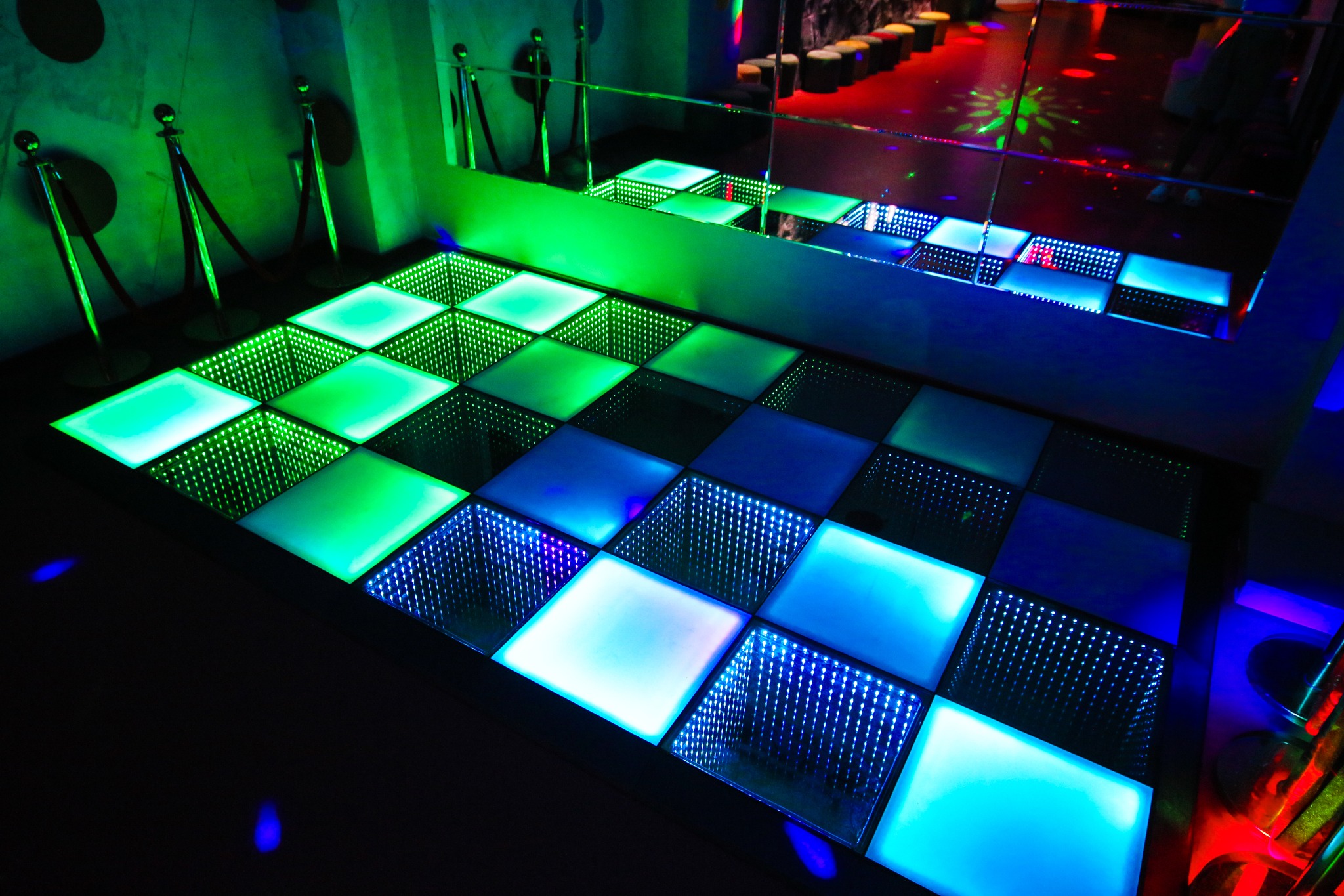 ყველაფერი ერთ შეთავაზებაში -  გართობა, დაუვიწყარი ატმოსფერო და მეგობრები image 14