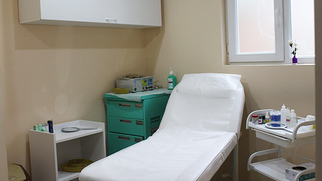 შავ პარასკევს! 75%-მდე ფასდაკლების Swooper Code-ი მეჭეჭების, პაპილომების და წანაზარდების მოშორებაზე «დავით გვრიტიშვილის პლასტიკური ქირურგიის და ესთეტიკური ფლებოლოგიის კლინიკაში» image 1