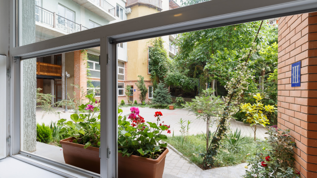 Benefit from a discount on accommodation for 2 guests at Aura Plaza Hotel. image 3