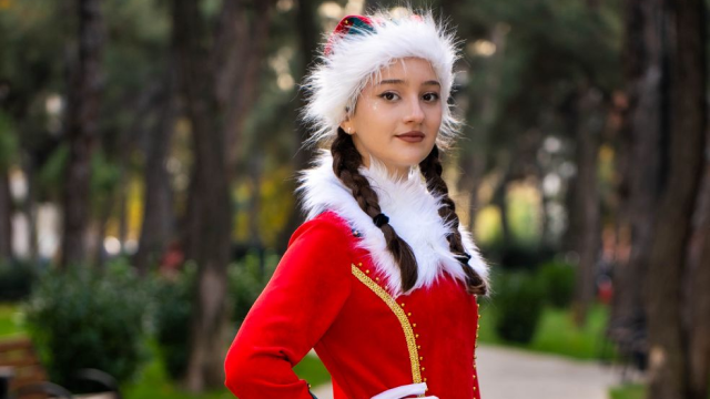 გაიხალისე ახალი წელი სანტასთან, ელფთან ან თოვლის დედოფალთან ერთად image 3