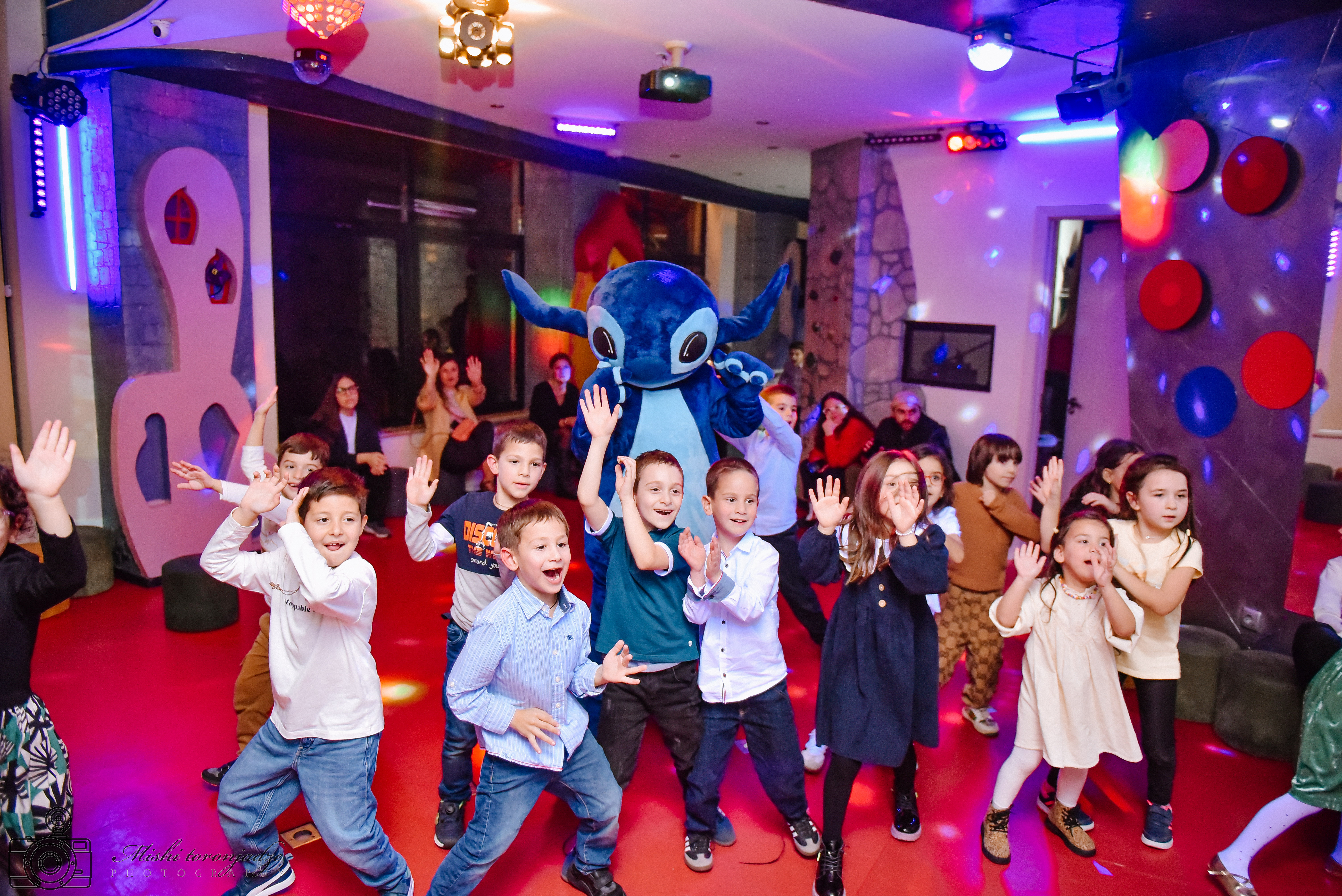 აირჩიე დაბადების დღის პროგრამა ან საახალწლო კარნავალი განსაკუთრებულ პირობებში დეჟავინოში image 26