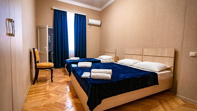 ისარგებლე ფასდაკლებით სასტუმროს ნომერში 3 სტუმრის განთავსებაზე საუზმით ბუტიკ სასტუმრო ტალავერი | Boutique Hotel Talaveri -ში. image 3