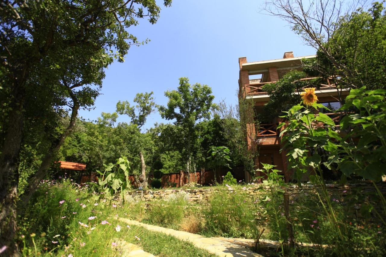 Enjoy a discount on accommodation for 6 people in a cottage on weekdays at Villa Vejini.  image 17