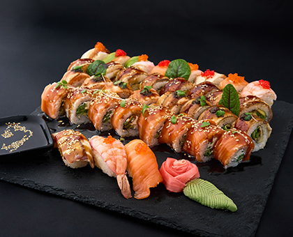 Enjoy a special set with friends.