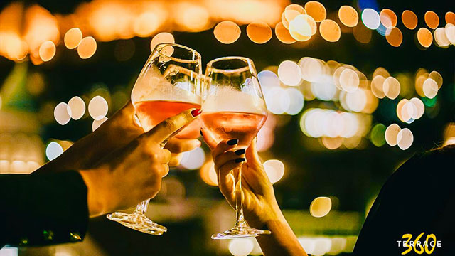 10 ლარად, 44%-იანი ფასდაკლების Swooper Code-ი, მენიუ და გართობა 10 პერსონაზე «ტერასა 360 / Terrace 360-სგან» image 3