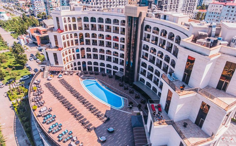 შექმენი დაუვიწყარი მოგონებები სასტუმრო კოლიზეუმ მარინაში 1