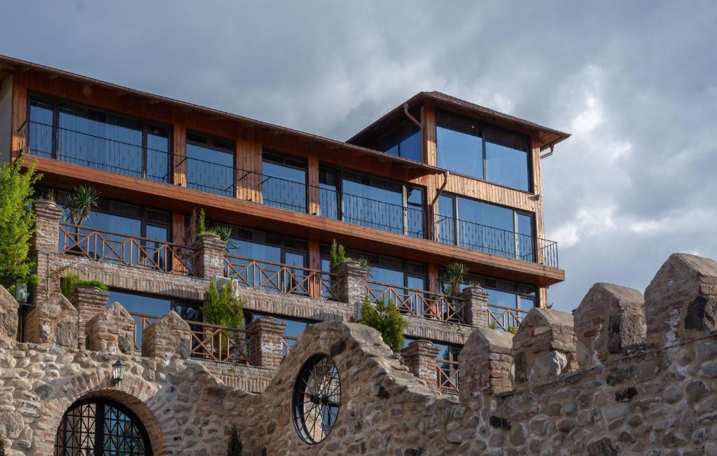 ისარგებლე ფასდაკლებით სასტუმროს ნომერში 2 სტუმრის განთავსებაზე 2, 3, 4 და 5 ღამით შატო მერეში. image 13