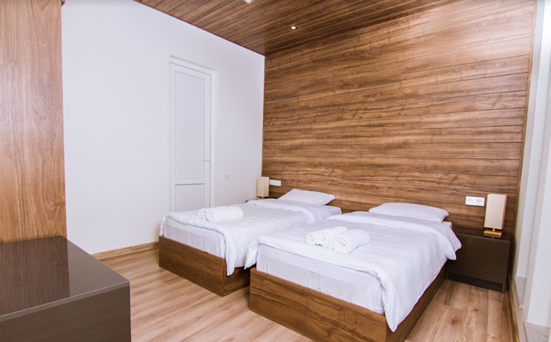 გაატარე დაუვიწყარი დრო სასტუმრო ვიქტორია ინნში image 9