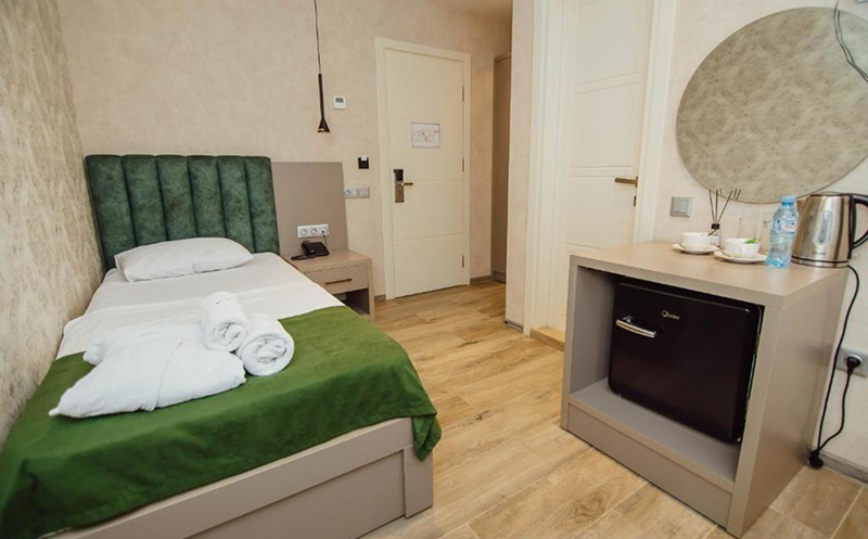Create unforgettable memories at Hotel Neon 10