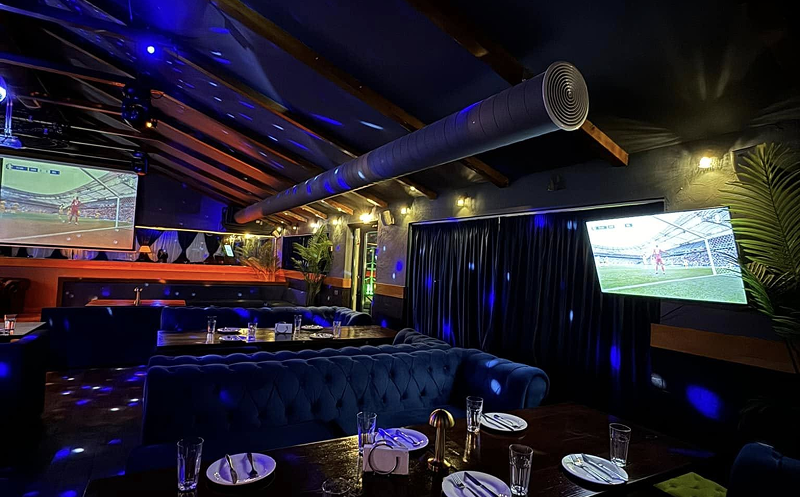 გაატარე დაუვიწყარი დრო დალას პაბში 3