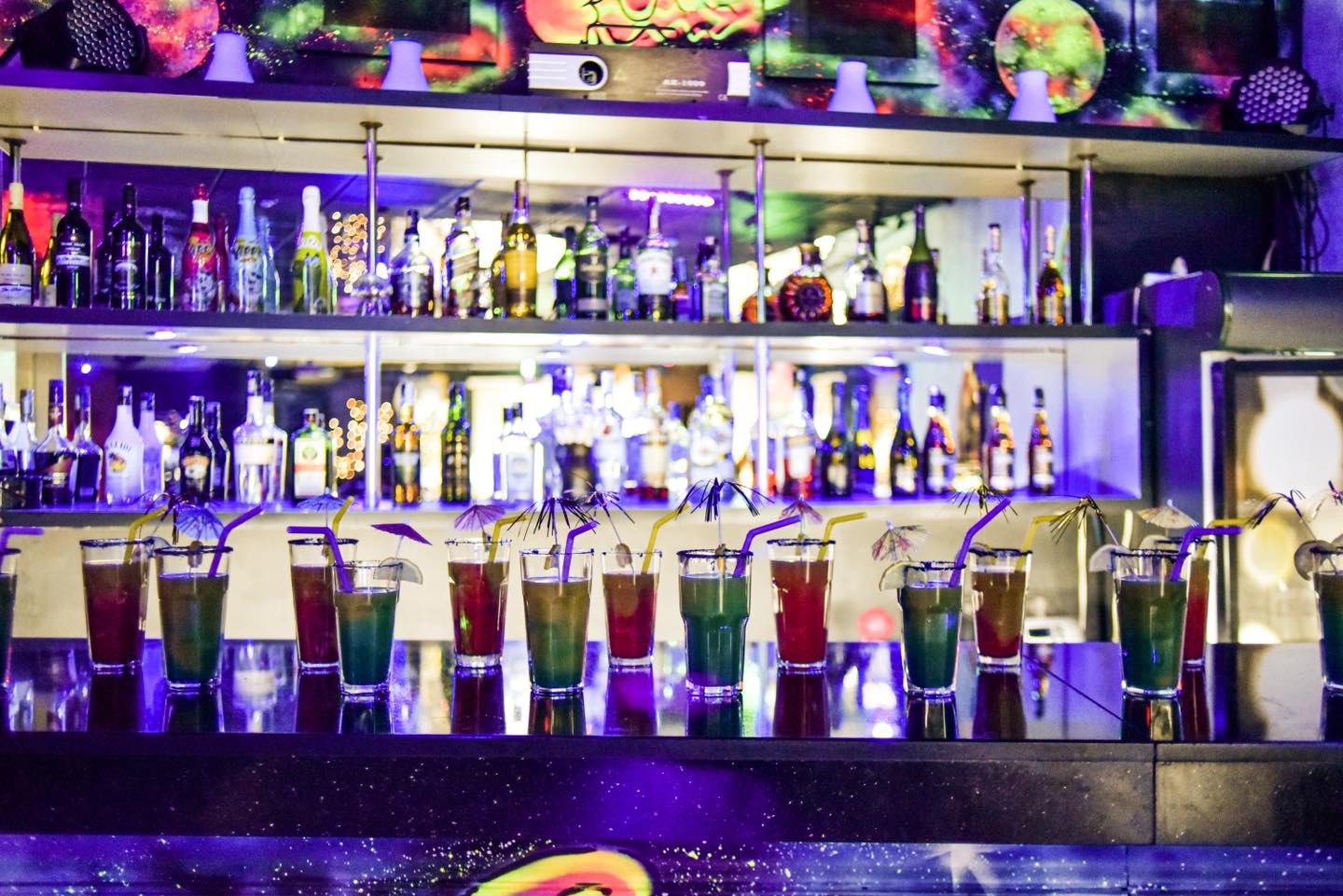 დახურული სივრცე 15 თინეიჯერისთვის საუკეთესო წვეულების გასამართად image 5