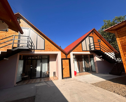 კოტეჯი 6-8 სტუმარზე რაჭაში