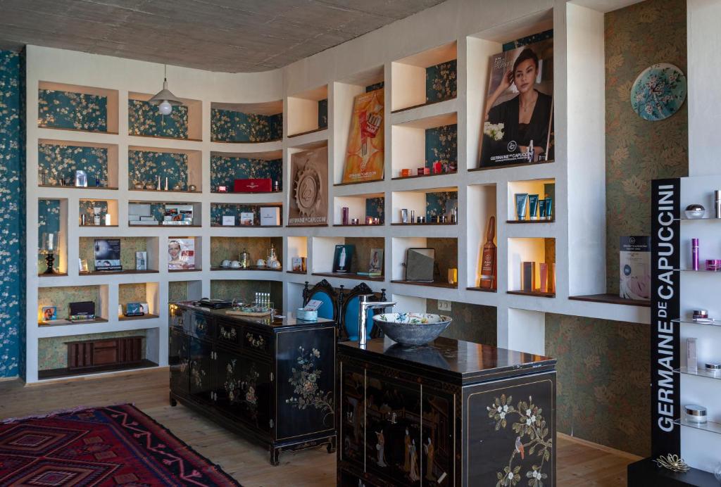 ისარგებლე ფასდაკლებით სასტუმროს ნომერში 2 სტუმრის განთავსებაზე 2, 3, 4 და 5 ღამით შატო მერეში. image 11