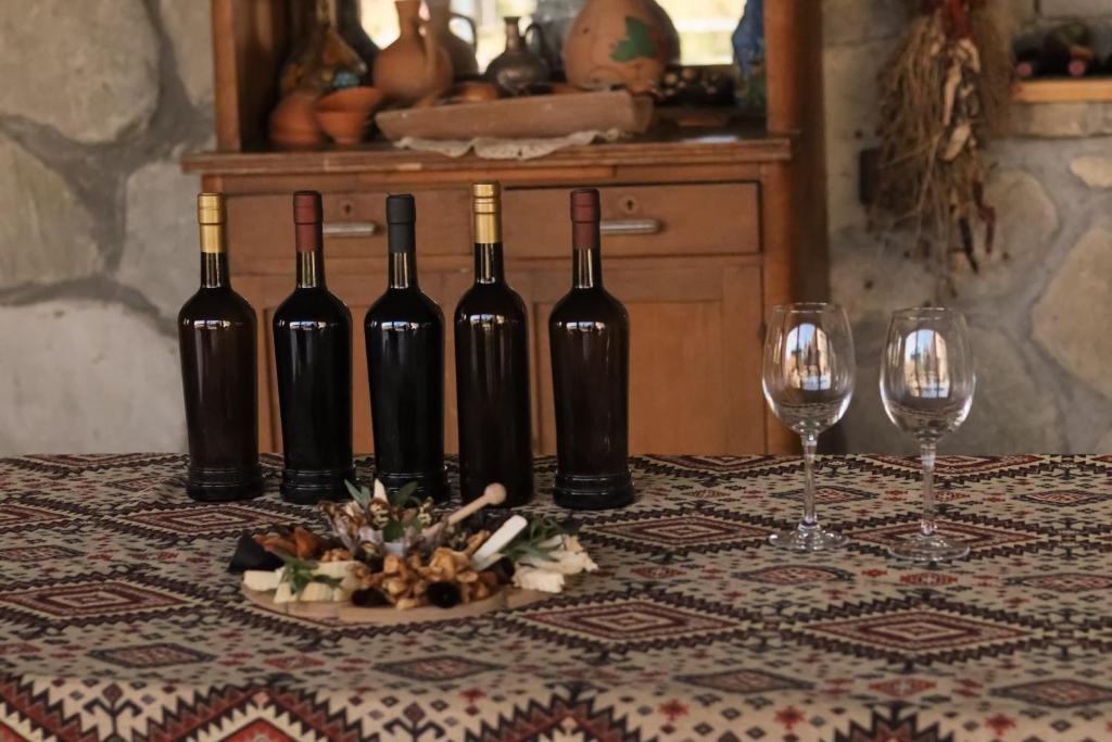 გაატარე დაუვიწყარი დრო სასტუმრო კისი გარდენში image 2