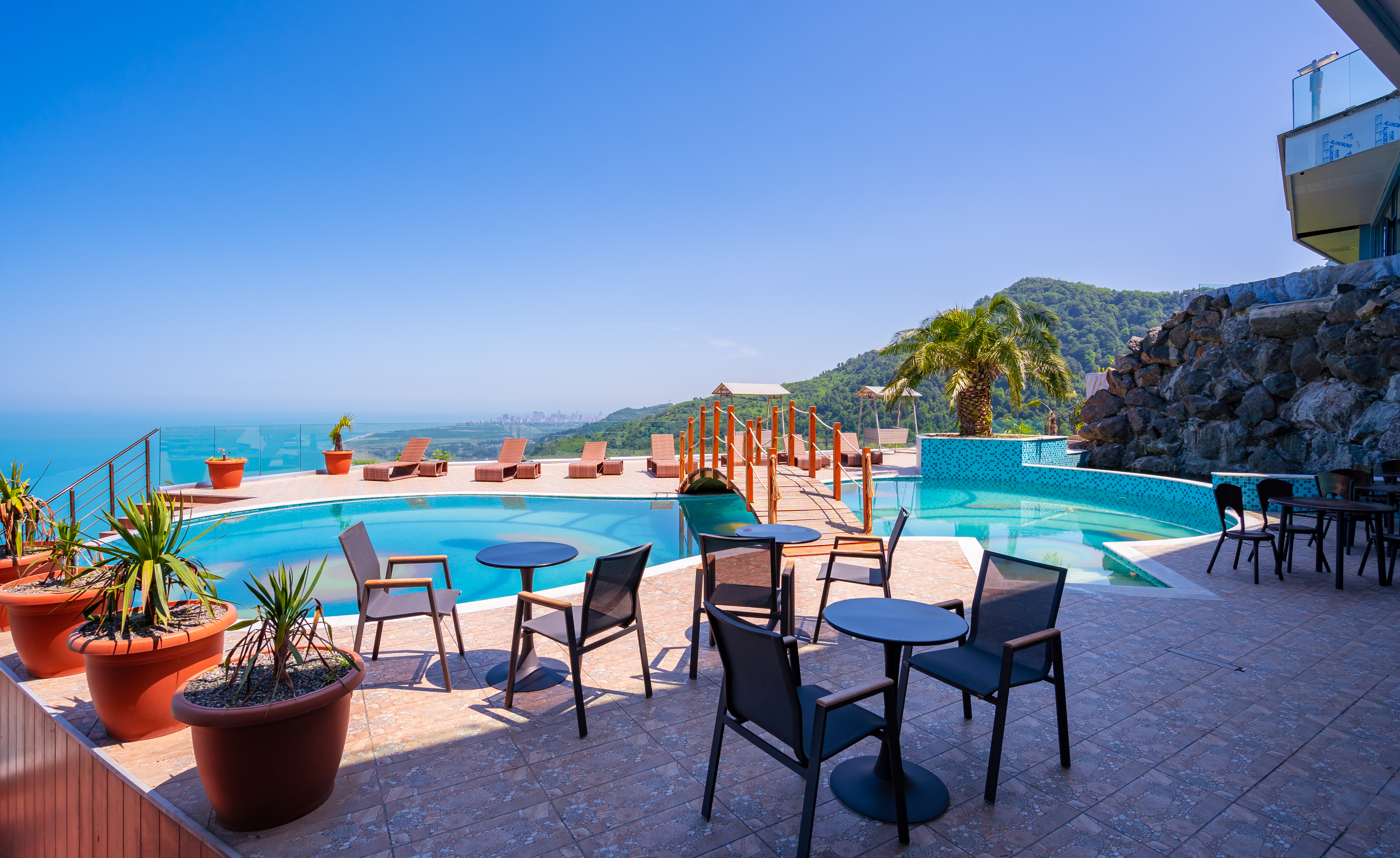 შექმენი დაუვიწყარი მოგონებები სასტუმრო ლიც რეზორტში. image 5