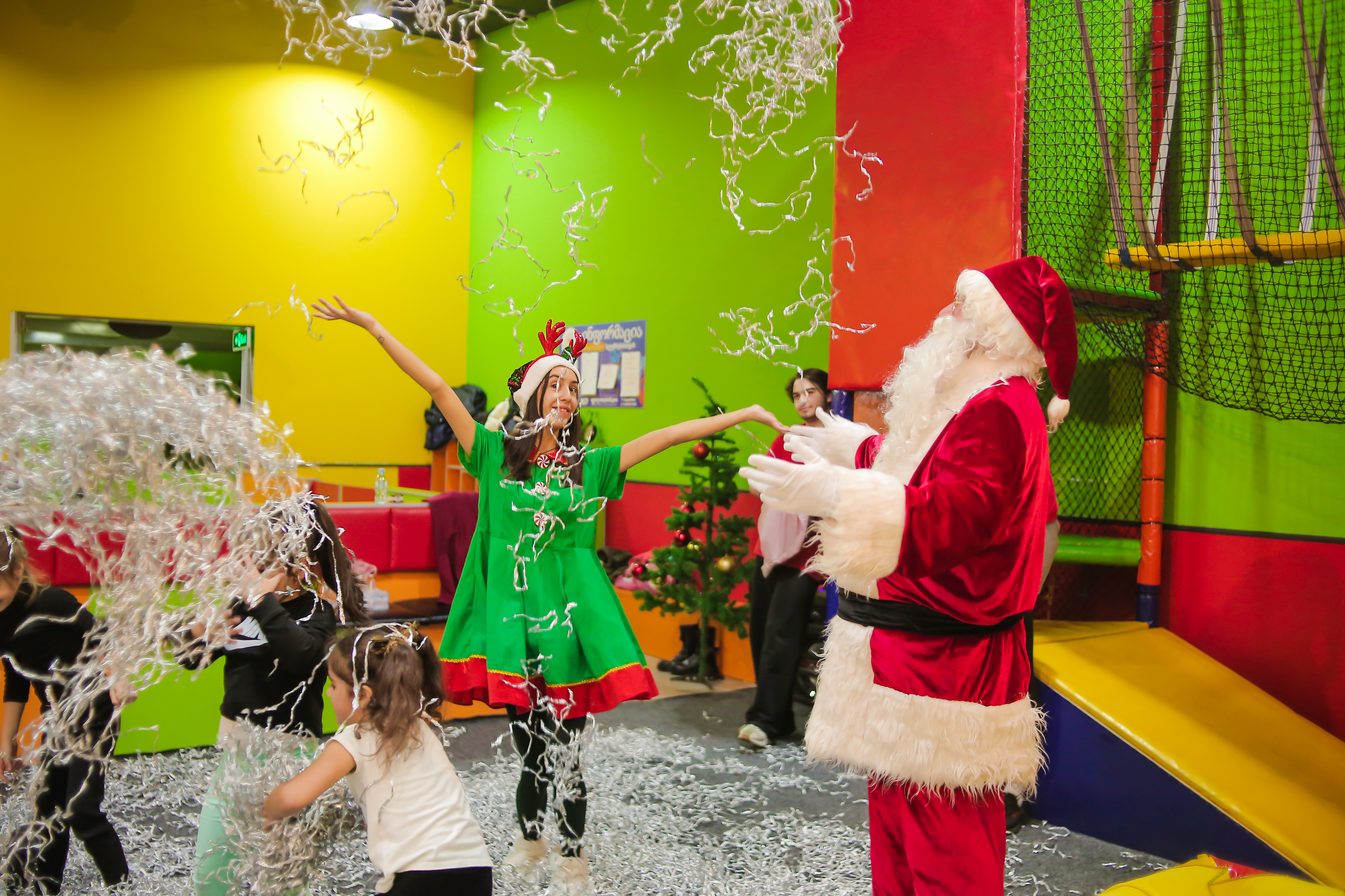 ისარგებლე ფასდაკლება სანტას გამოძახებაზე ნებისმიერ დროს დუბუნის ანიმატორები | Dubun Event Company -სგან. image 0