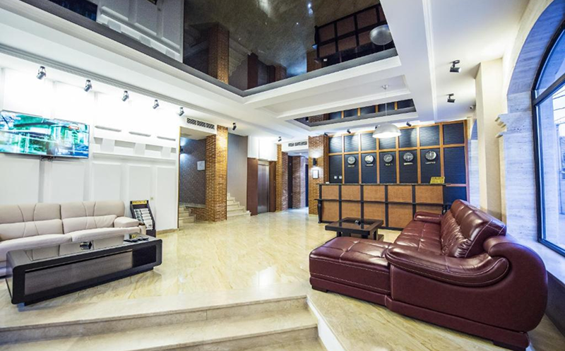 გაატარე დაუვიწყარი დრო მეგობრებთან ერთან სასტუმრო თბილისი ინნში 6