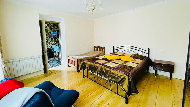 ისარგებლე ფასდაკლებით 2; 3 ან 4-ადგილიან ნომერში განთავსებაზე ბორჯომის საოჯახო სასტუმრო „გიომანი"-სგან. image 2