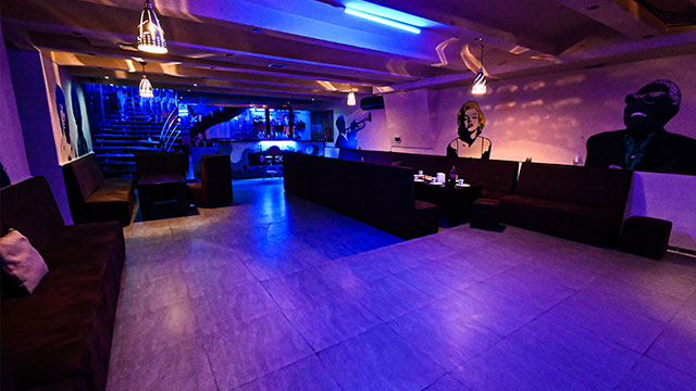 გაატარე დაუვიწყარი დრო კარაოკე ბარ ჩექ ინში 10