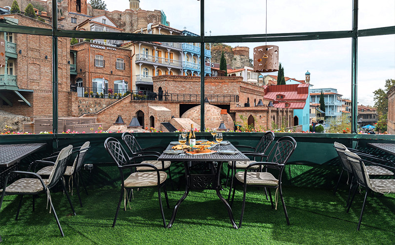 გაატარე დაუვიწყარი დრო მეგობრებთან ერთად და მიირთვი საყვარელი კერძები ტერასა ბოტანიკაში image 6