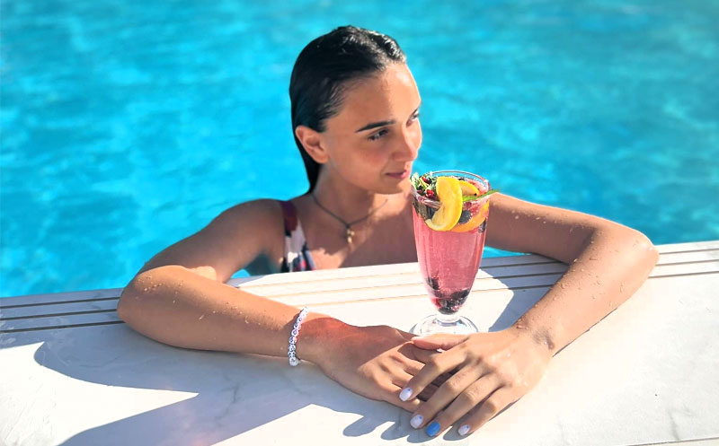 Take advantage of a discount on a one-time visit to an outdoor swimming pool in Kakheti image 1