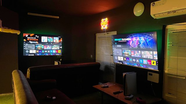 გაატარე დრო მეგობრებთან ერთად და შექმენი დაუვიწყარი მოგონებები Bikes and Billiards Cafe -ში. 1