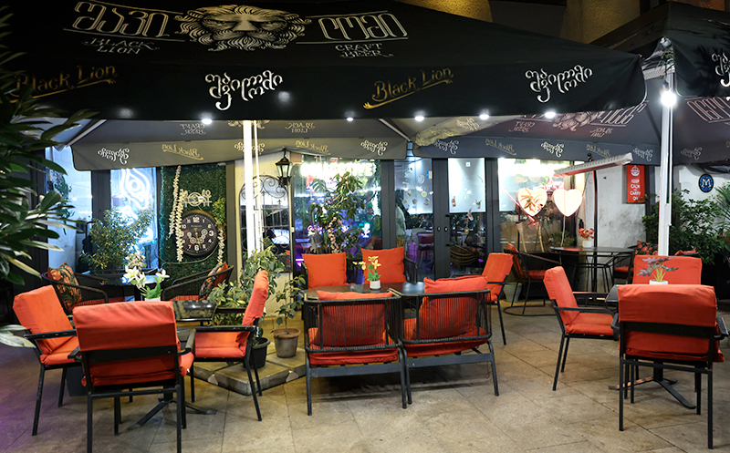 გაატარე დრო მეგობრებთან ერთად კოლექტივ ბარ & რესტორანში image 7