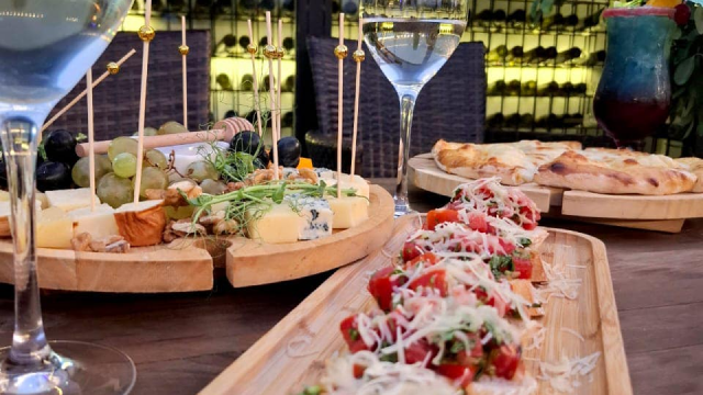 ისარგებლე ფასდაკლებით 6 სტუმარზე გათვლილ კერძებზე და სასმელზე რეზიდენკო თბილისი | Rezidenco Tbilisi -ში. image 3