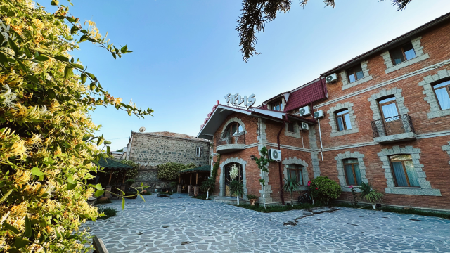 ისარგებლეთ ფასდაკლებით სასტუმროს ნომერში განთავსებაზე სასტუმრო ტიფლისი ახალციხეში | Hotel Tiflis In Akhaltsikhe -ში. image 5
