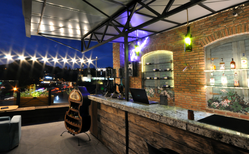 Share the Flavors: Salad, Khachapuri, Mtsvadi, and Saperavi Wine for Two at Rezidenko image 5